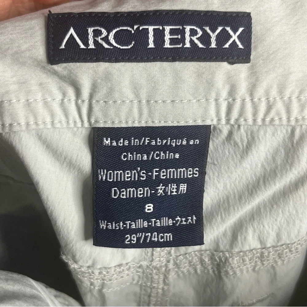 Arc’teryx‎ Outdoor Shorts Women 8 Gray Nylon Bermuda Chino Hiking Stretch Logo